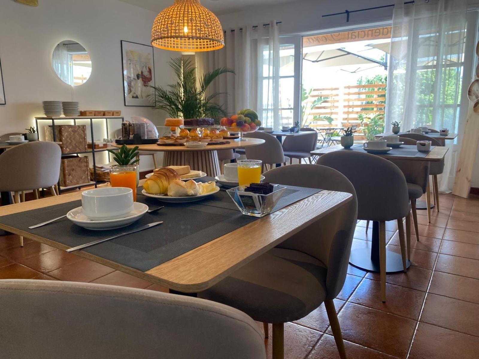 Hotel Residencial Dora Braga Luaran gambar